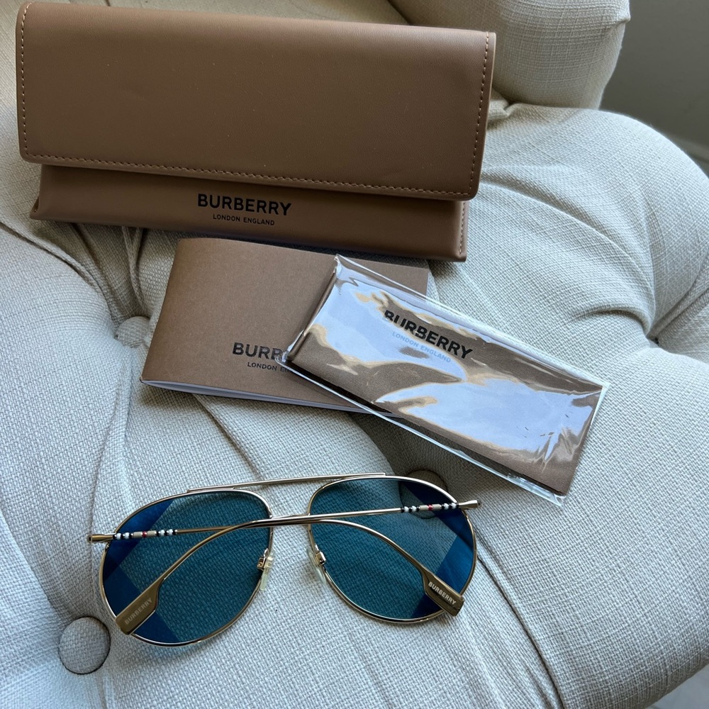 Burberry Brown Leather Case